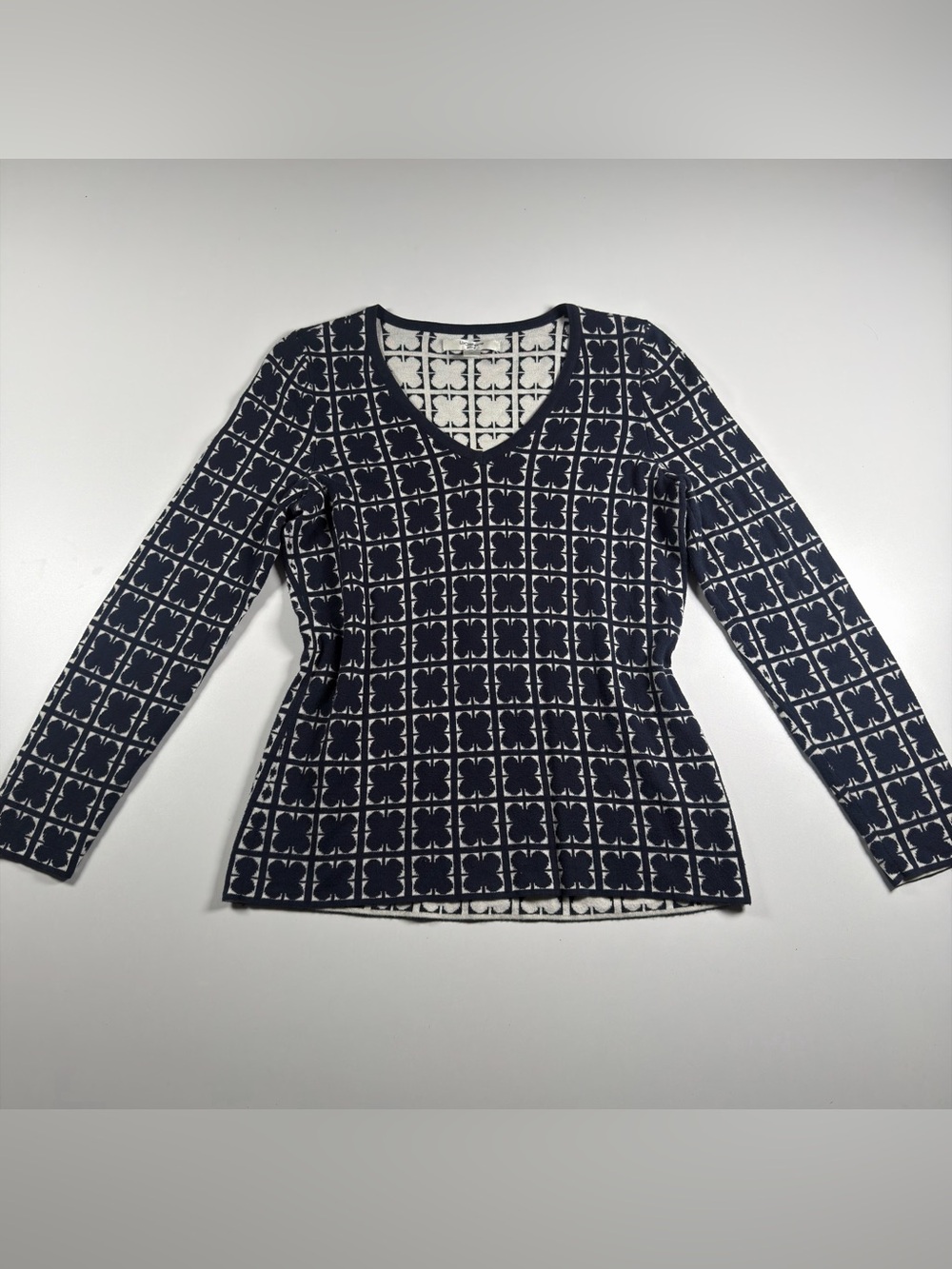 Liz Claiborne New York Navy Blue & Cream/White Geometric Knit Sweater Size M